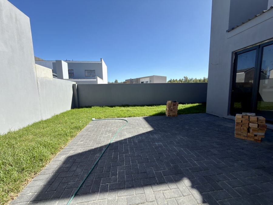 4 Bedroom Property for Sale in Sandown Western Cape
